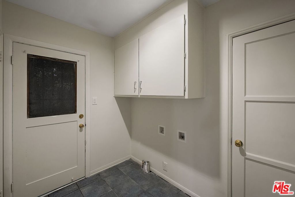 9149 Hillsboro Drive Property Photo 19