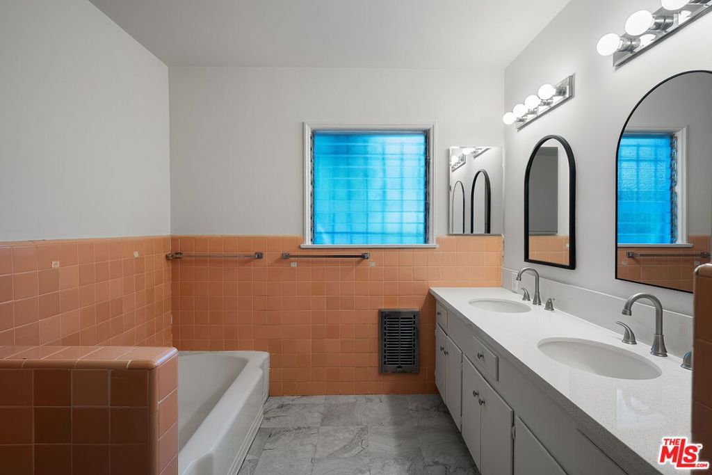 9149 Hillsboro Drive Property Photo 27