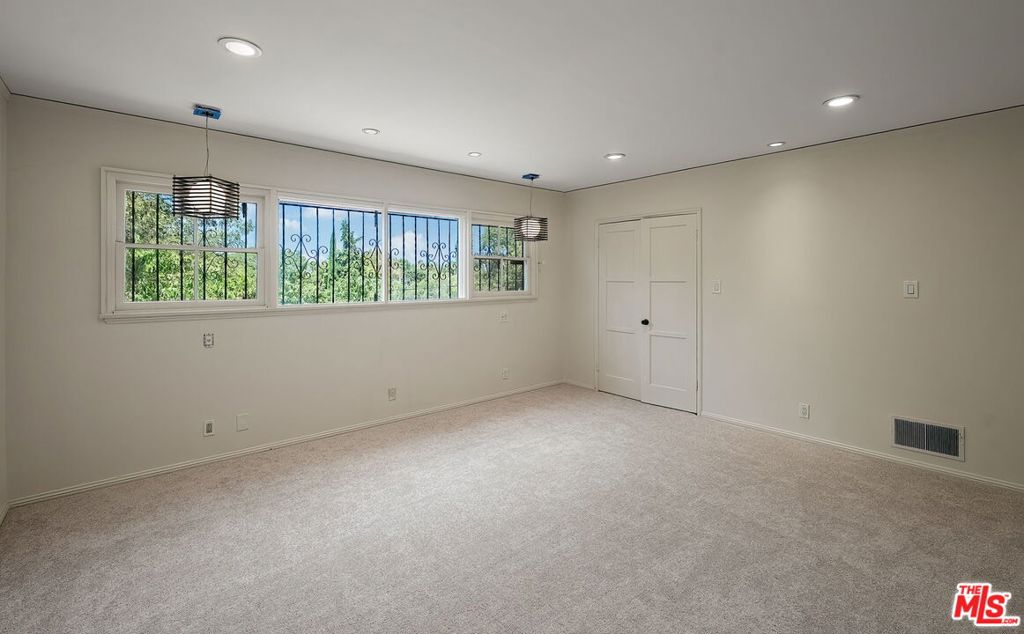9149 Hillsboro Drive Property Photo 31