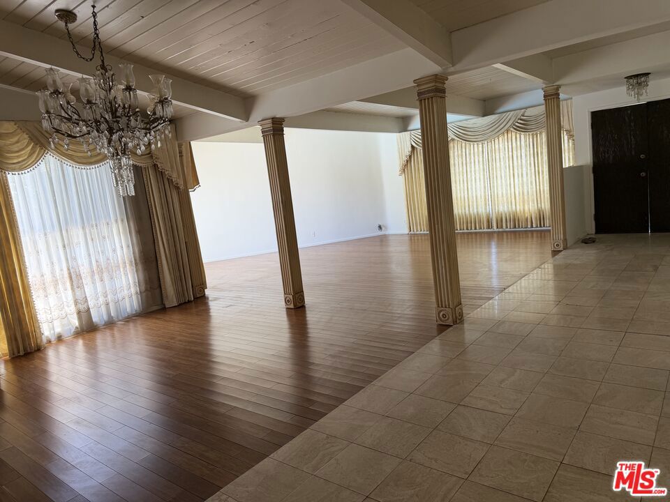 6417 Wystone Avenue Property Photo 4