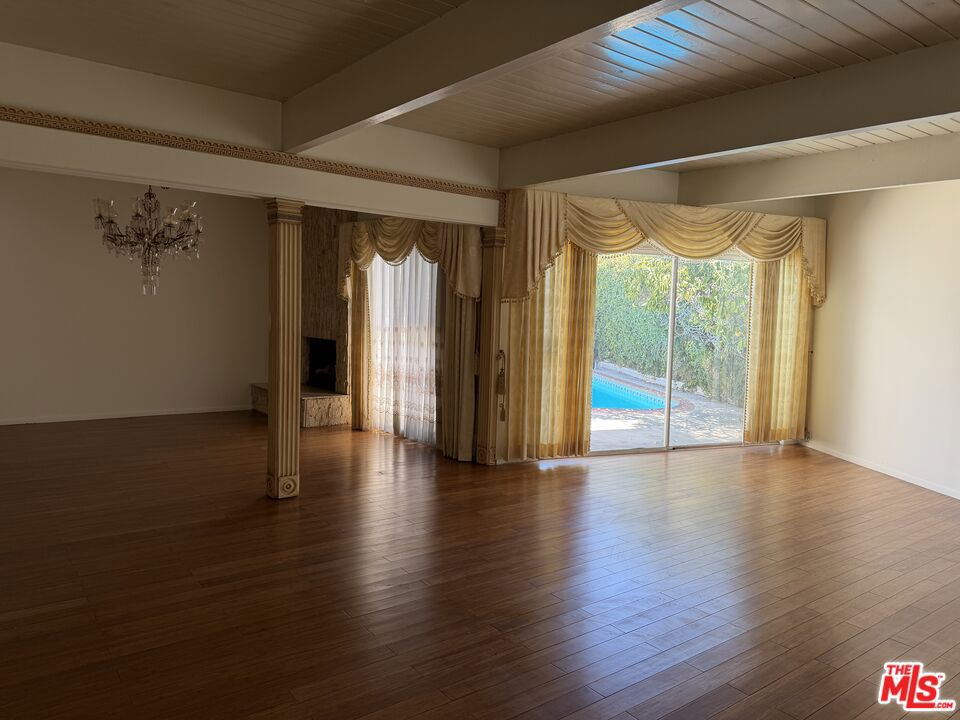 6417 Wystone Avenue Property Photo 5