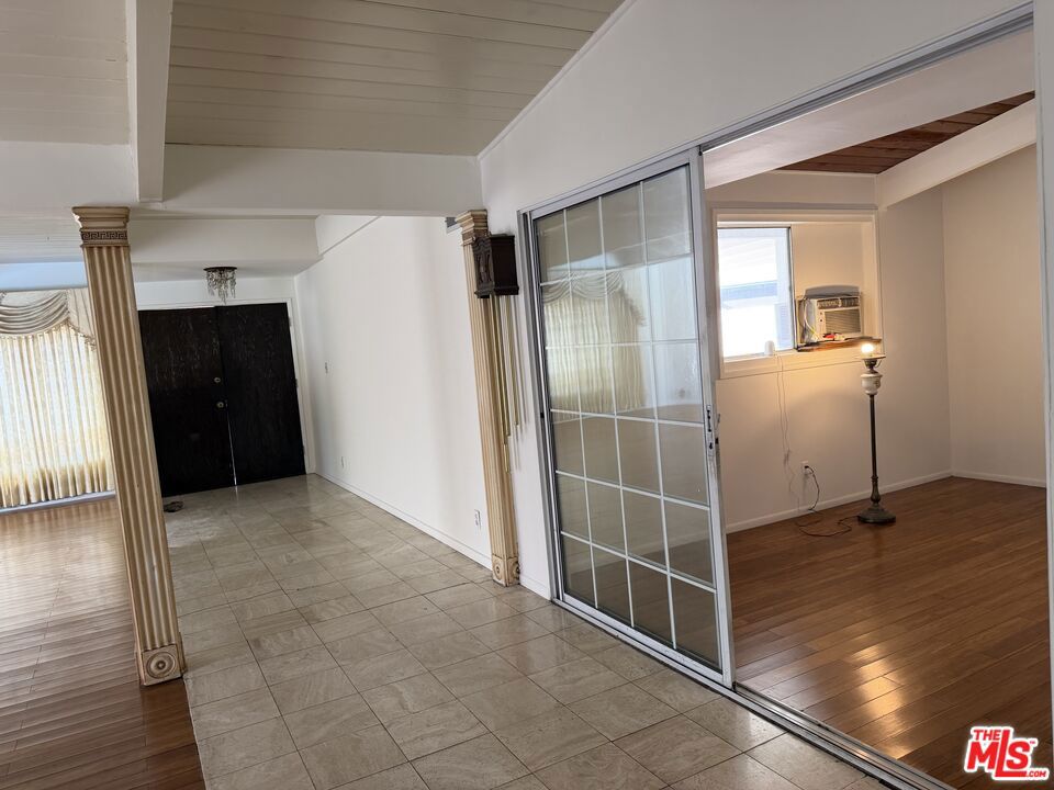 6417 Wystone Avenue Property Photo 13