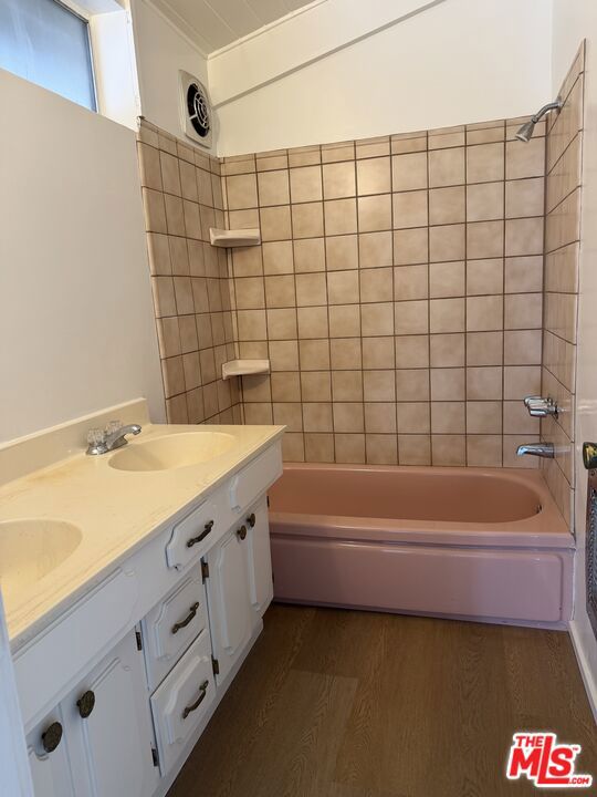 6417 Wystone Avenue Property Photo 16