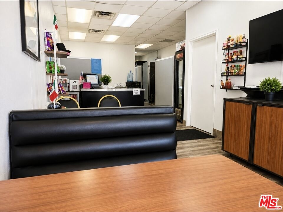 26869827 Property Photo 4