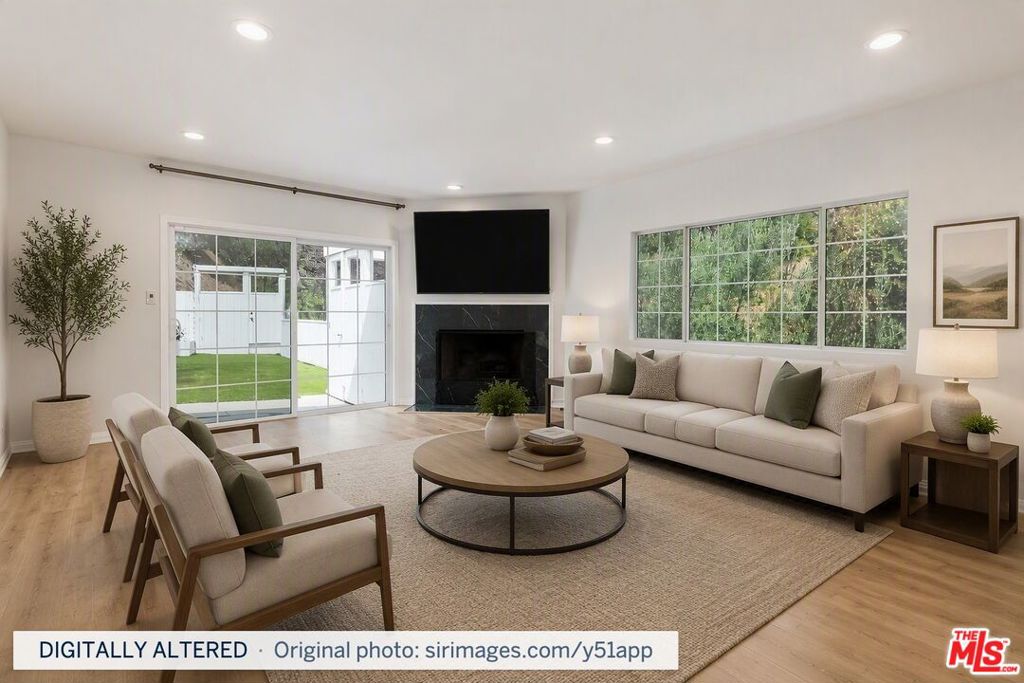 3493 Mandeville Canyon Road Property Photo 4