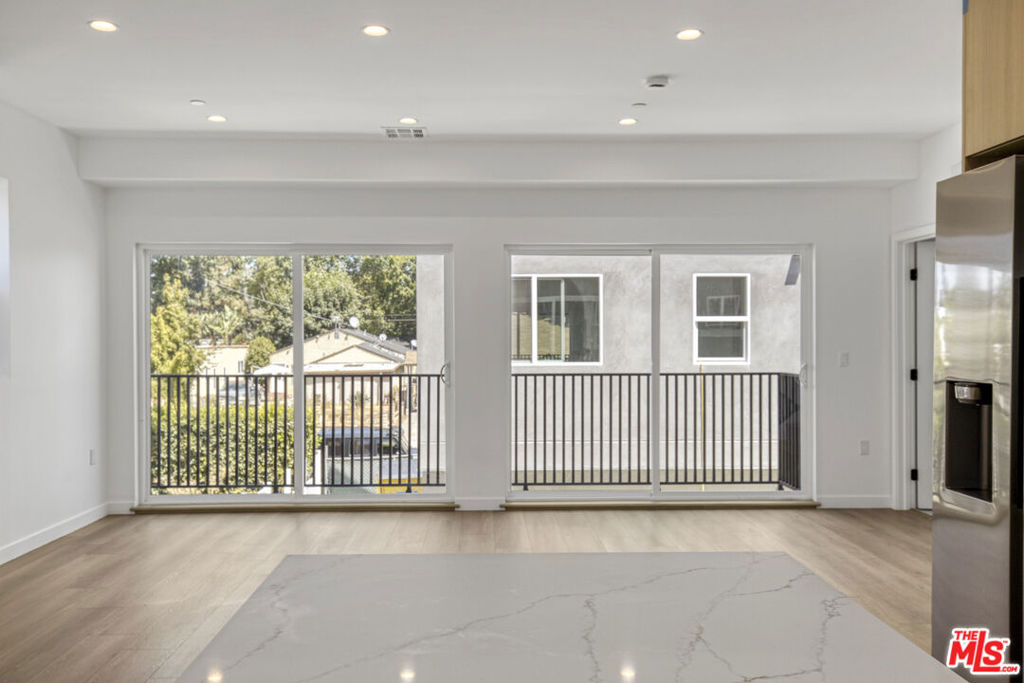 10826 Hesby Street Property Photo 14
