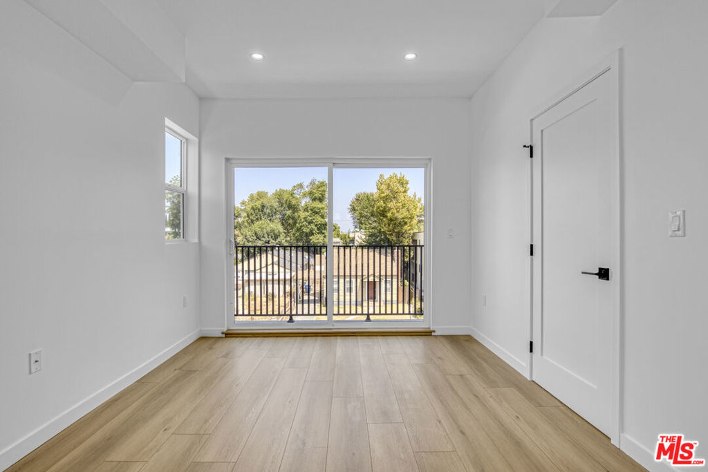 10826 Hesby Street Property Photo 15