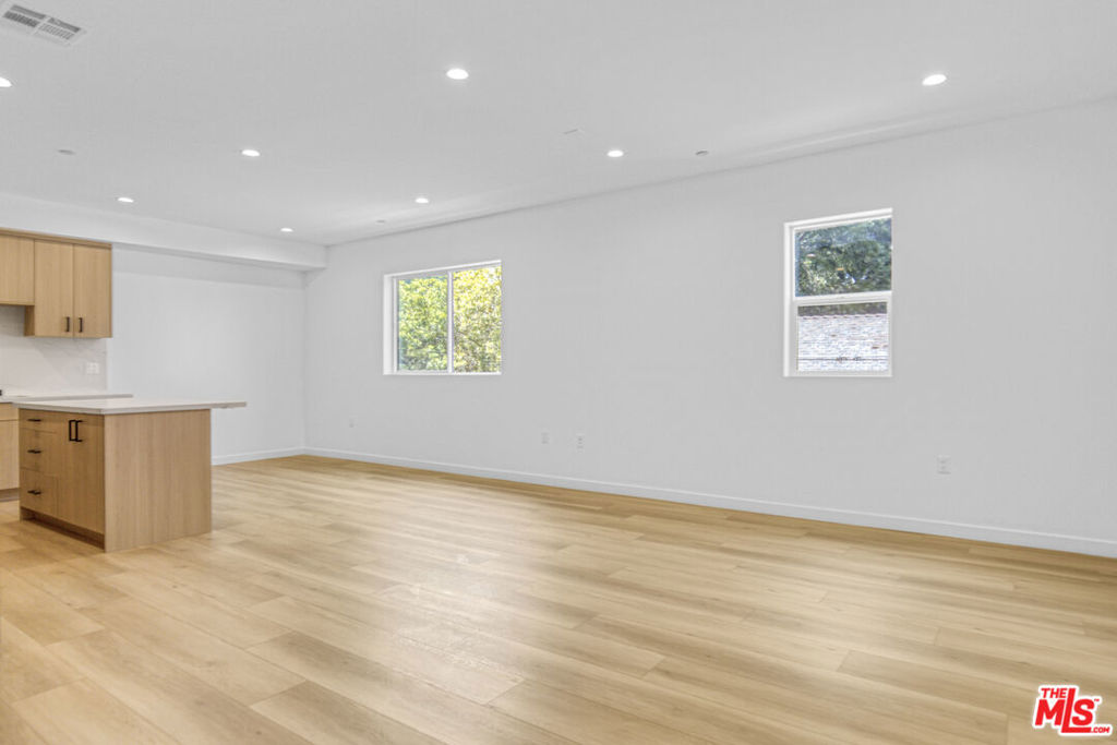 10826 Hesby Street Property Photo 29