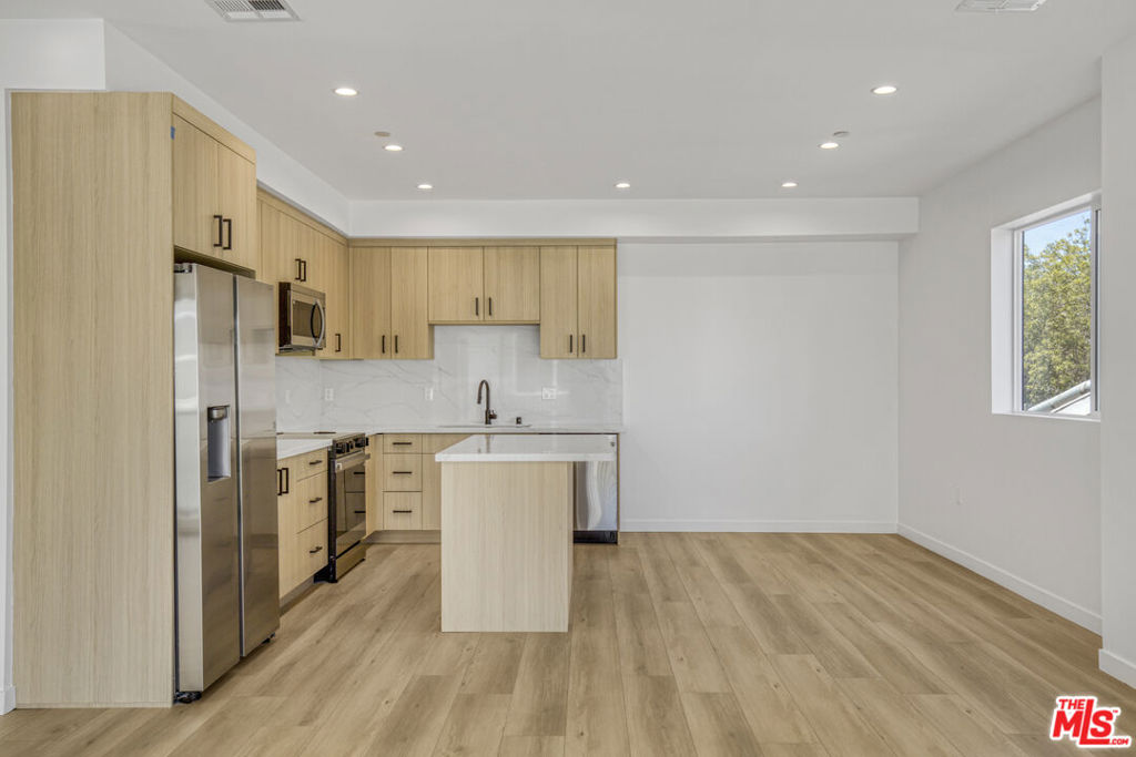 10826 Hesby Street Property Photo 33