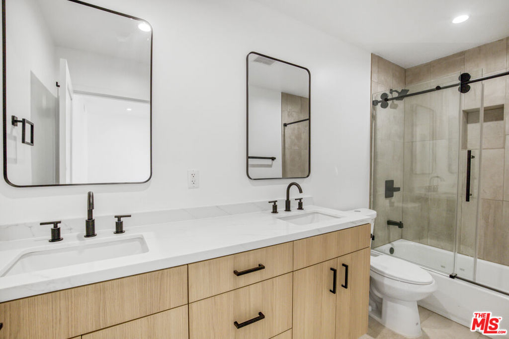 10826 Hesby Street Property Photo 39