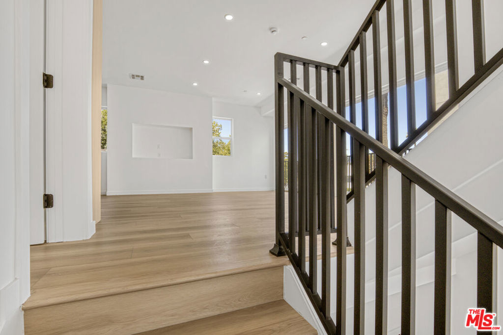 10826 Hesby Street Property Photo 60