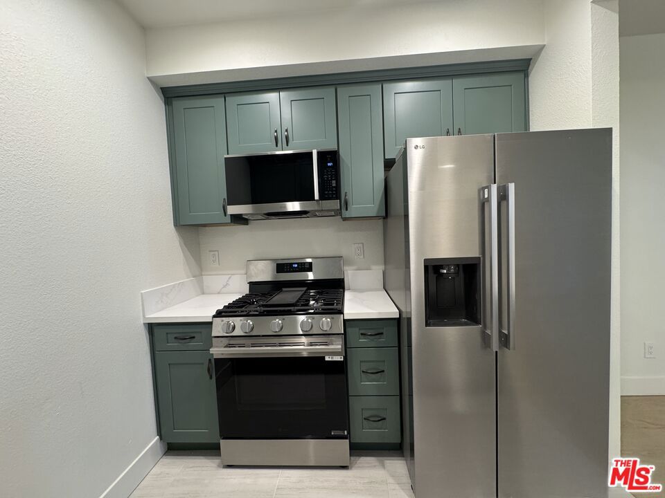5620 Yolanda Avenue 111 Property Photo 10