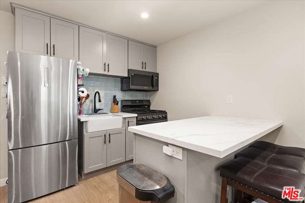 1359 W 15th Street Property Photo 19