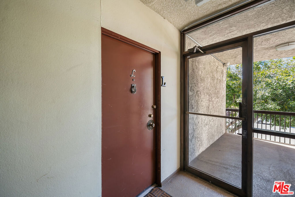 1485 E Wilson Avenue L Property Photo 2