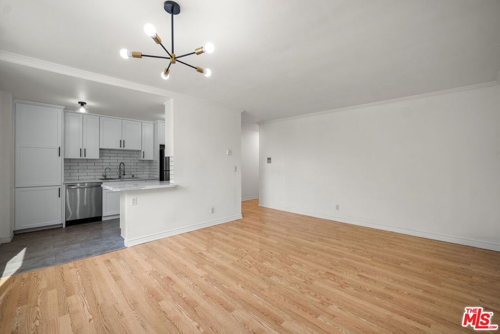 1485 E Wilson Avenue L Property Photo 9