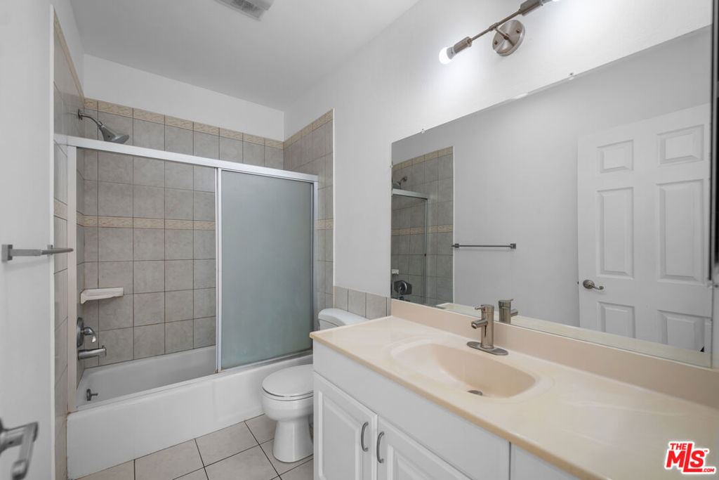 1485 E Wilson Avenue L Property Photo 21