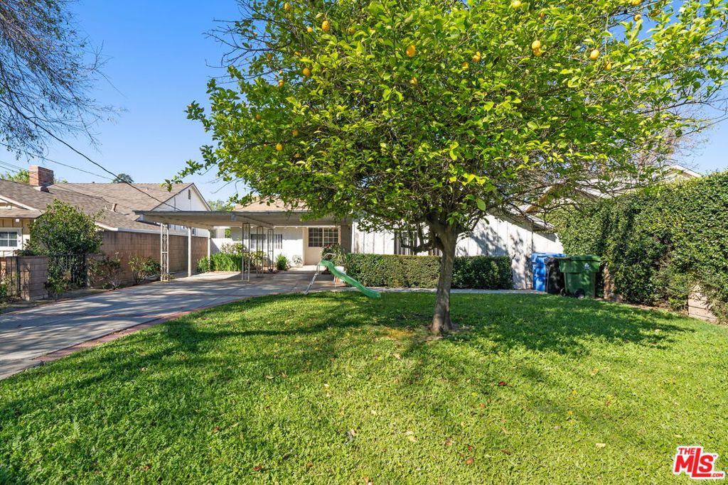 7351 Zelzah Avenue Property Photo 3