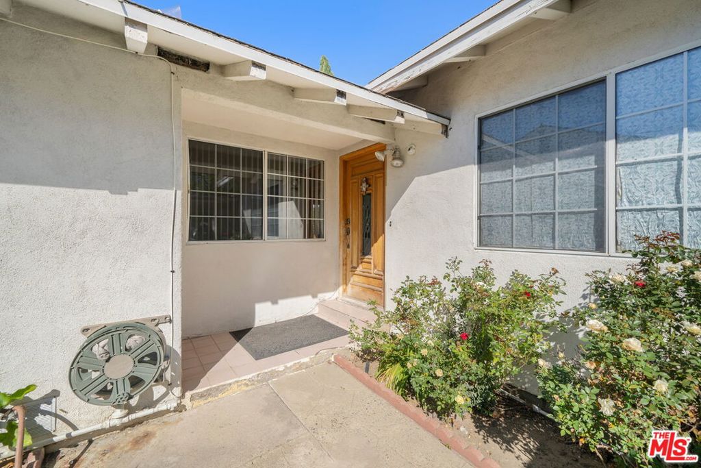 7351 Zelzah Avenue Property Photo 6