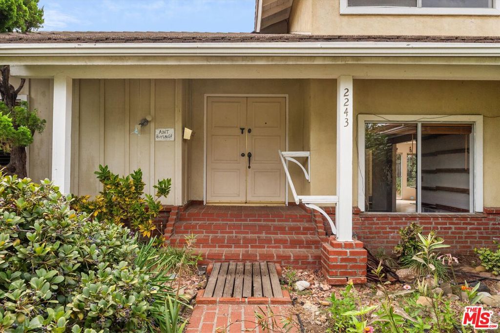 2243 Newquist Court Property Photo 4