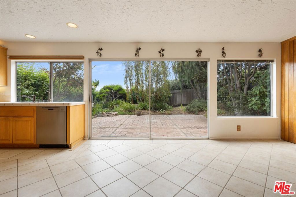 2243 Newquist Court Property Photo 13