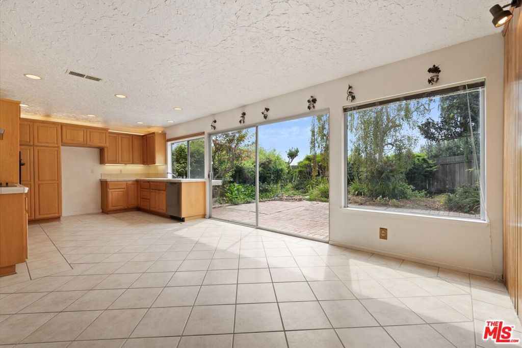 2243 Newquist Court Property Photo 20