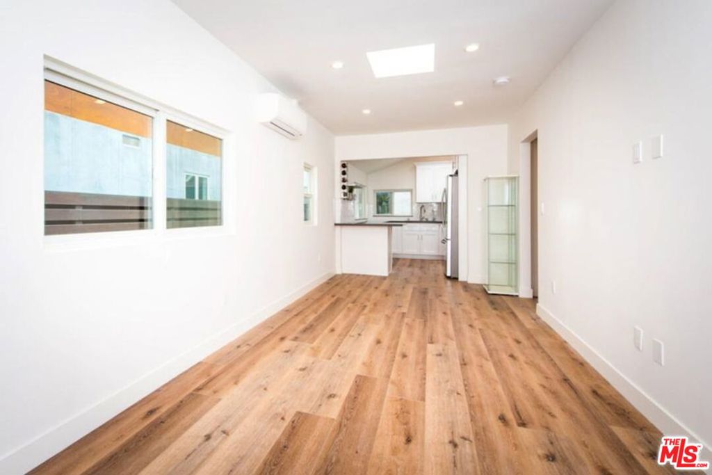 2341 Beach Avenue Property Photo 6