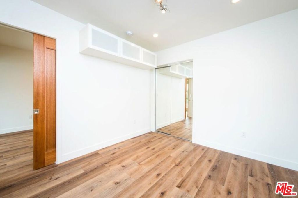 2341 Beach Avenue Property Photo 8