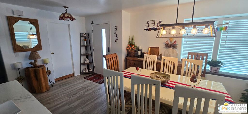 1241 Via Grande Property Photo 3