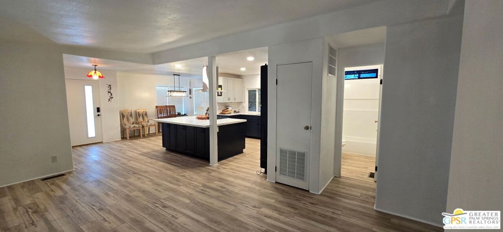1241 Via Grande Property Photo 4