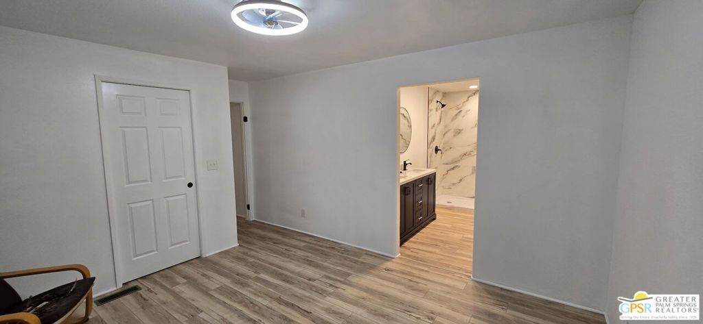 1241 Via Grande Property Photo 8