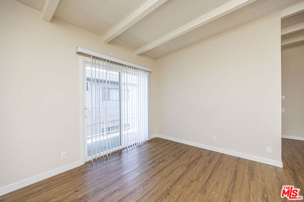 3722 Mentone Avenue Property Photo 9