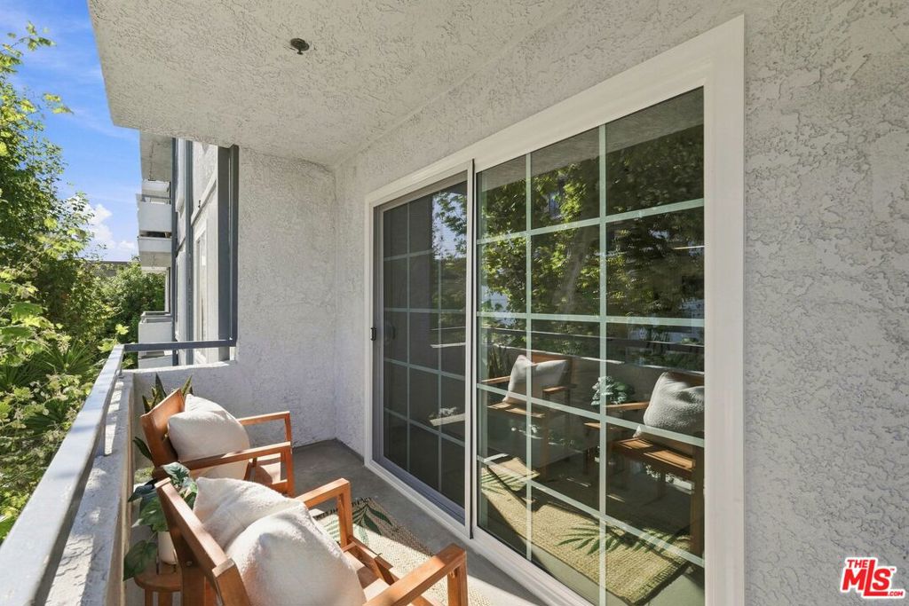 4401 Sepulveda Boulevard 202 Property Photo 21