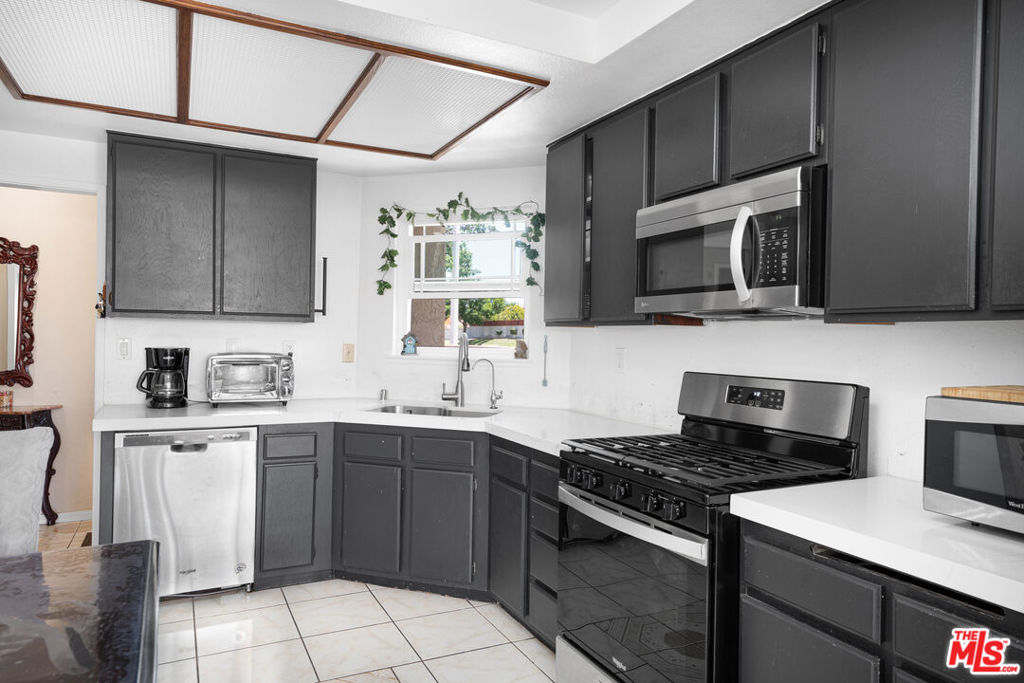 37603 Melton Avenue Property Photo 4