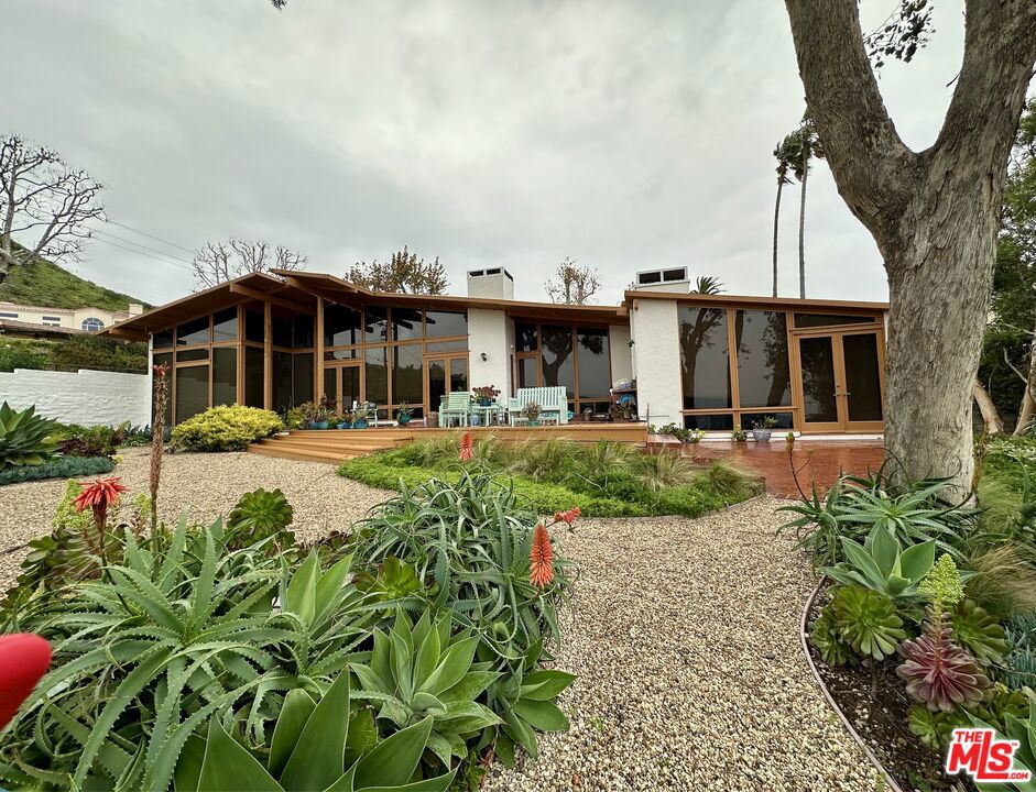 3909 Sierks Way Property Photo 1