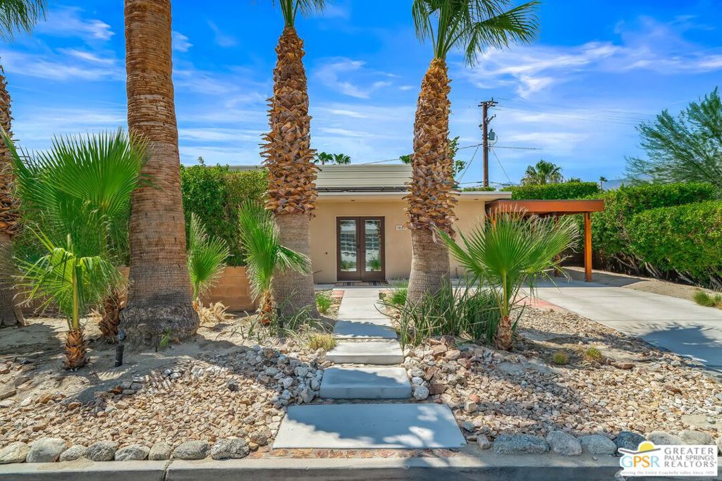 1653 E Sunny Dunes Road Property Photo 8