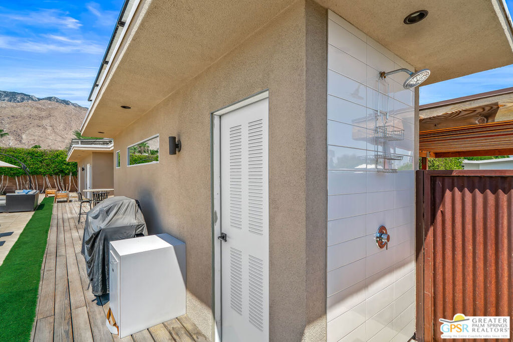 1653 E Sunny Dunes Road Property Photo 39