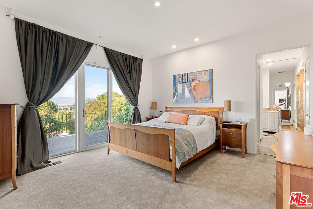 3340 Scadlock Lane Property Photo 12