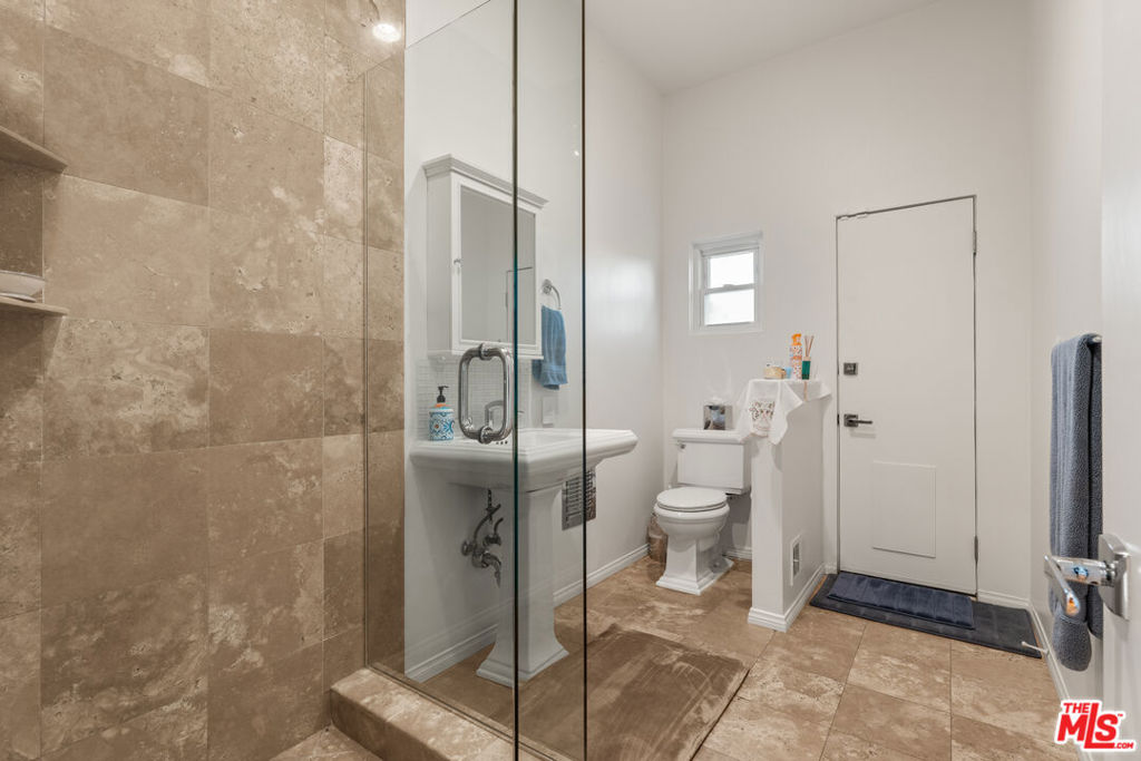 3340 Scadlock Lane Property Photo 13