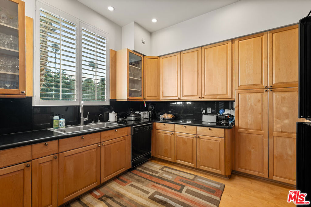 3340 Scadlock Lane Property Photo 14