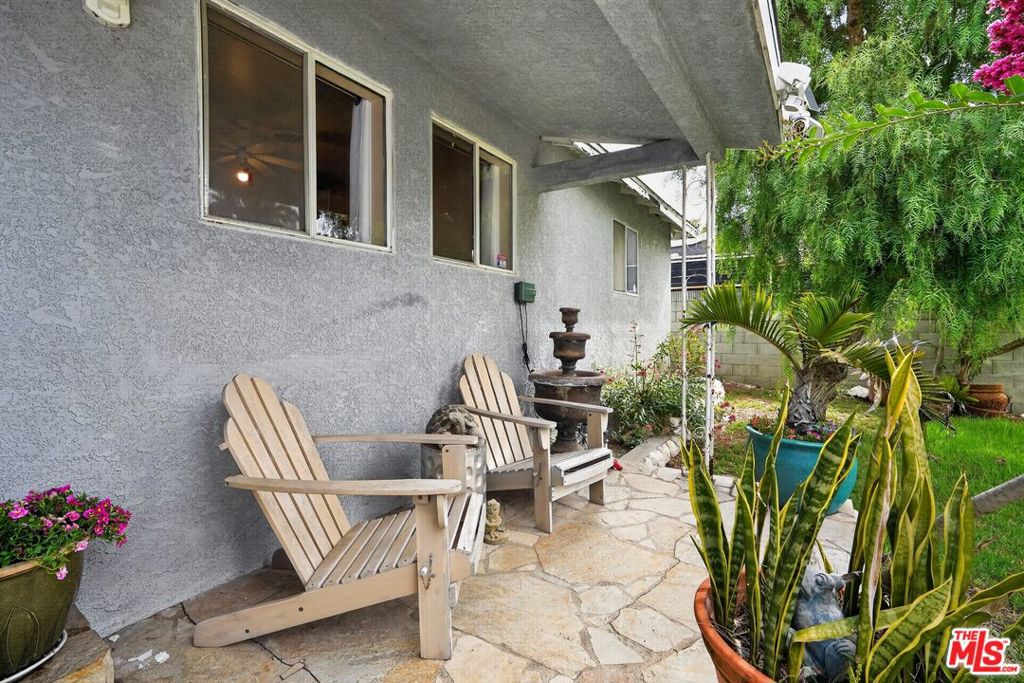 7615 Kittyhawk Avenue Property Photo 3