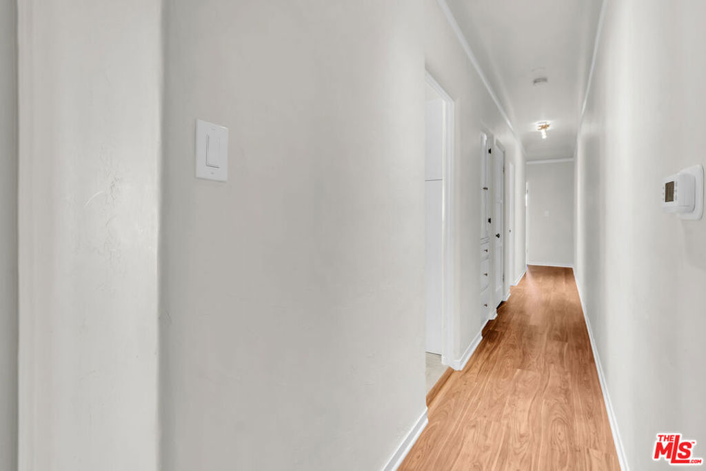 751 N Croft Avenue 1/2 Property Photo 13