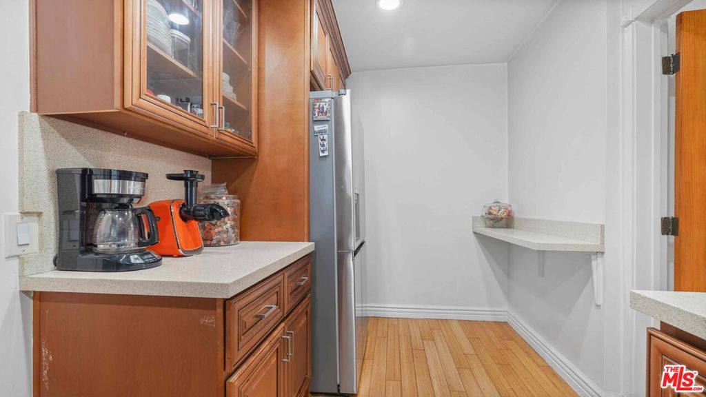 3801 Sutro Avenue Property Photo 17
