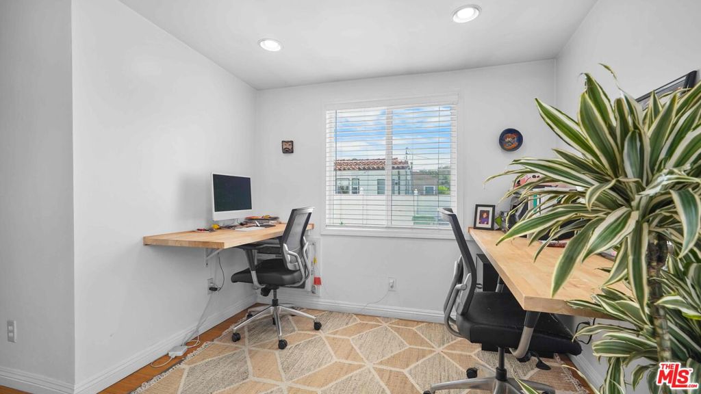 3801 Sutro Avenue Property Photo 23