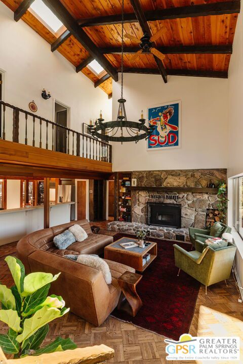52915 Middle Ridge Drive Property Photo 12