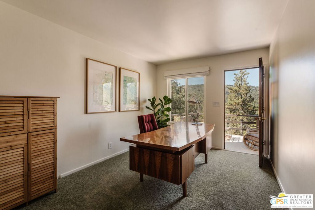 52915 Middle Ridge Drive Property Photo 18
