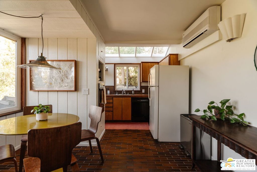52915 Middle Ridge Drive Property Photo 41