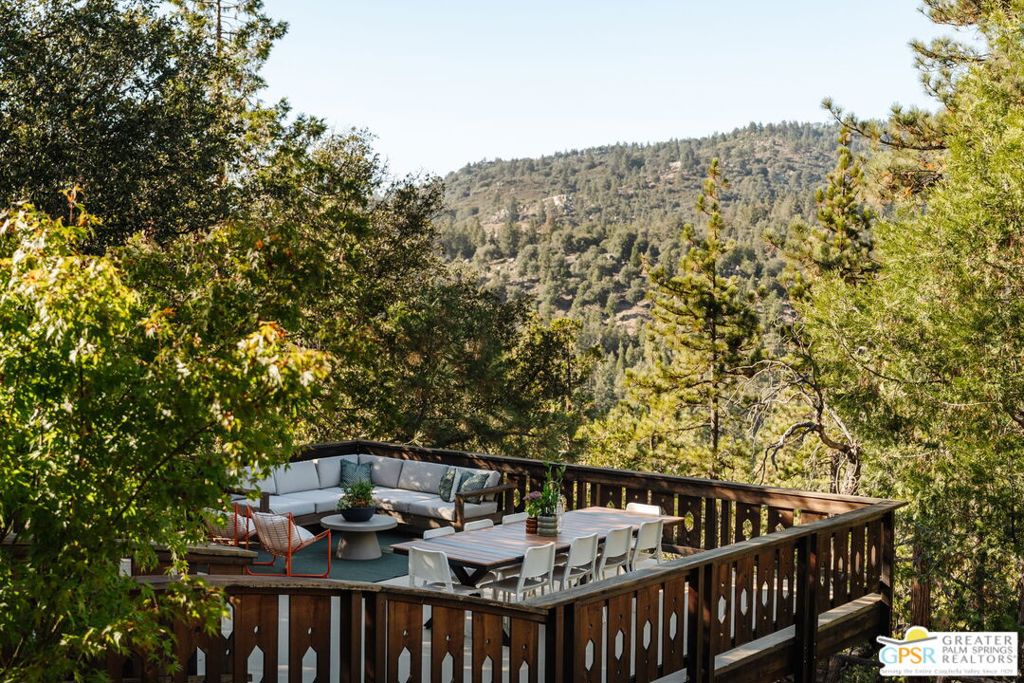 52915 Middle Ridge Drive Property Photo 52