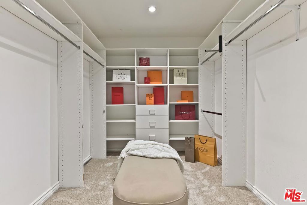2302 Duxbury Circle Property Photo 10