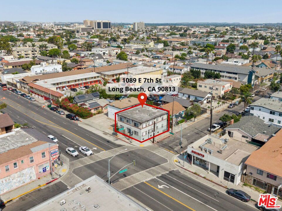 1089 E 7th Street Property Photo 2