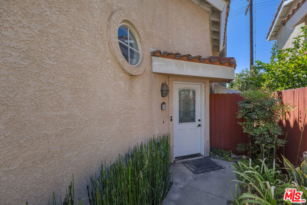 1319 Heather Lane Property Photo 2